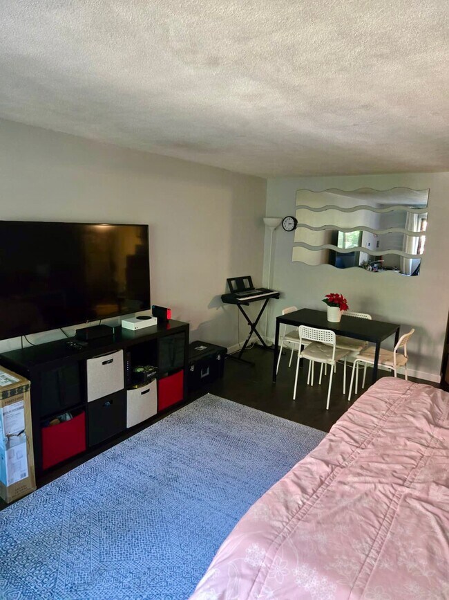 Photo - 15 Walbridge St Unidad 23