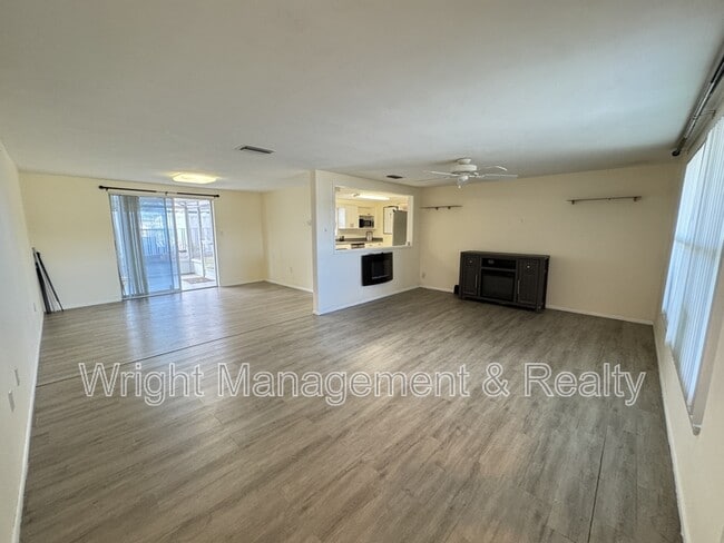 Photo - 10921 Norwood Ave