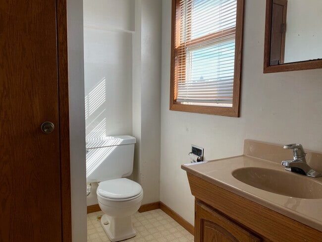 Bathroom - 2284 Jackson St Unit 2284 1-2