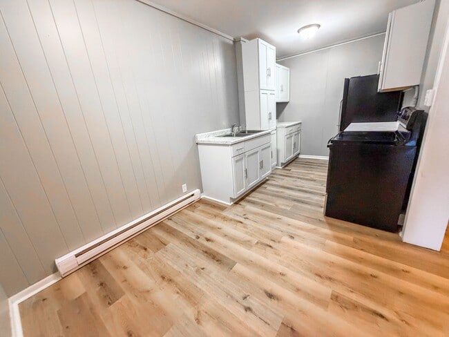 1016 Superior Ave Unit B