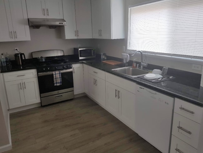 Photo - 2314 Tenth St Unidad D