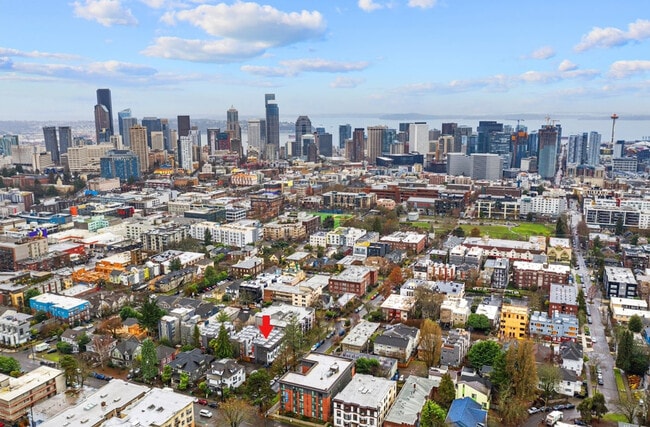 Photo - 1431 E Howell St Unit ID1035920P