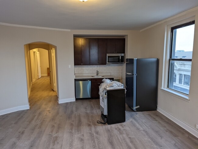 Photo - 3335 W Diversey Ave Unidad 301