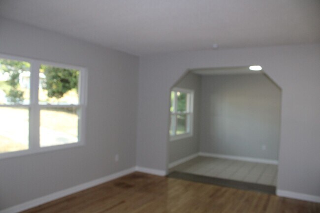 Photo - 3 Bedroom 2 Bath W/ Bonus Room In Augusta!
