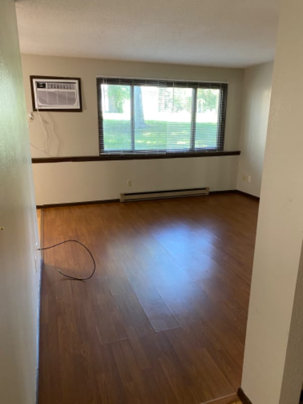 Photo - 501 W 8th Ave