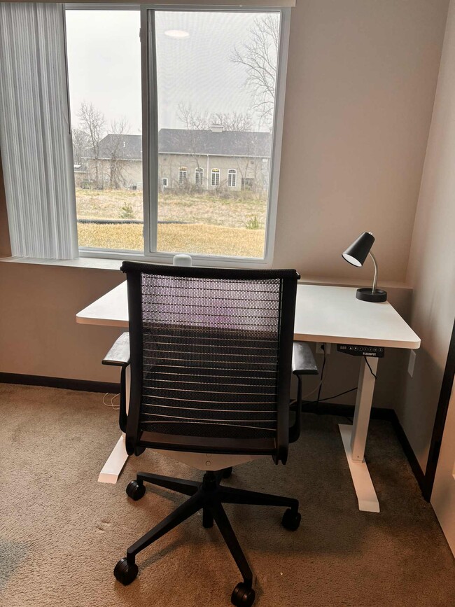 Photo - 1304 Legend Dr