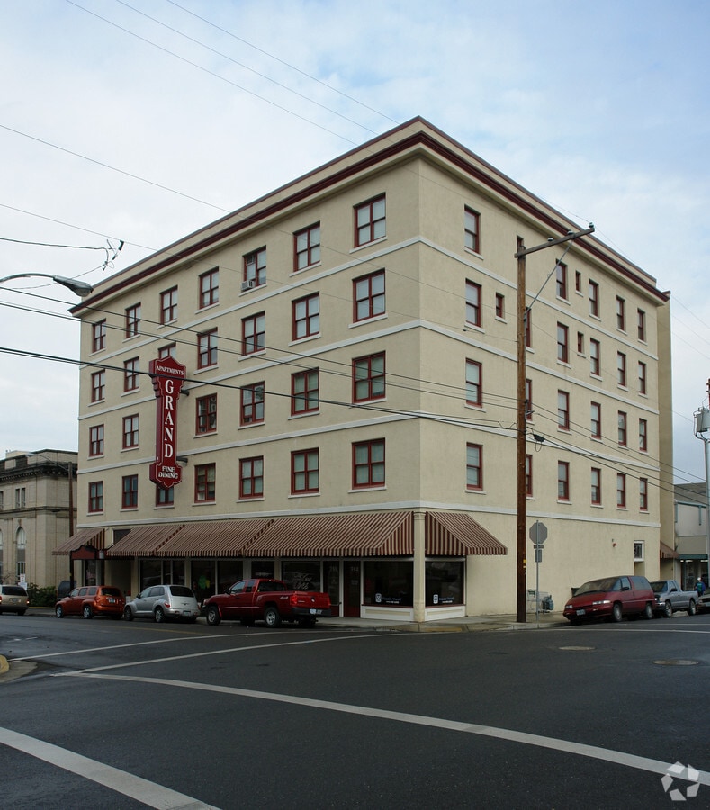 Grand Hotel Apartments - Grand Hotel Apartments