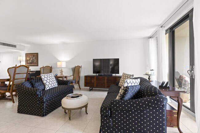 Photo - 2400 Presidential Way Unit 306