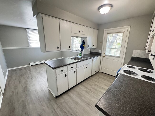 Photo - Two Bedroom Duplex with Heat Included! Near Grand Valley!