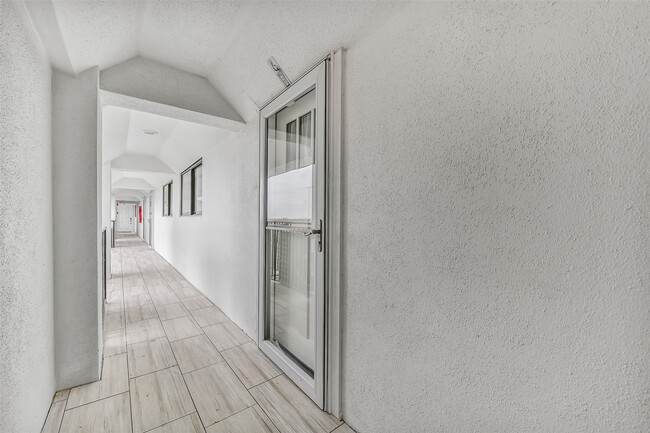 Photo - 7310 Seawall Blvd Unit 605