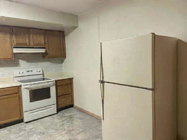 Photo - 2552 Malletts Bay Ave Unidad 1