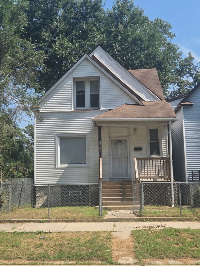 Building Photo - 8839 S Princeton Ave