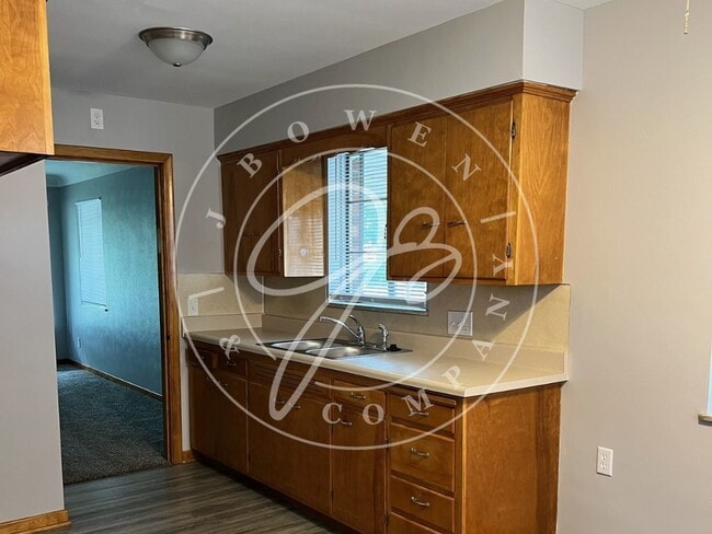 Photo - Beautiful 3 bedroom brick home in South Toledo