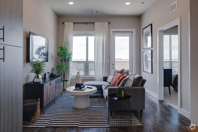 1BR, 1BA - 598SF - ZIA Sunnyside