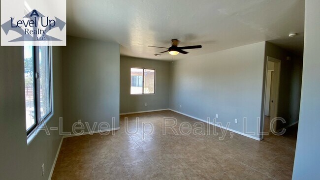 Photo - 208 E Yavapai Rd