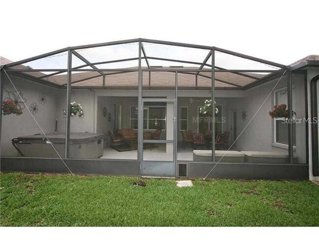 Photo - 553 Hiawatha Palm Pl