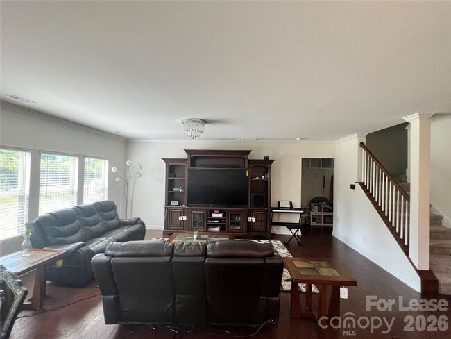 Photo - 8411 Flint Hill Dr