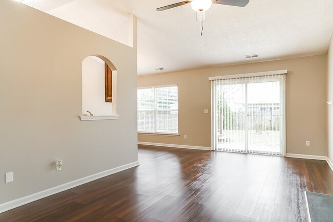 Photo - 5515 Scenic Brook Ln