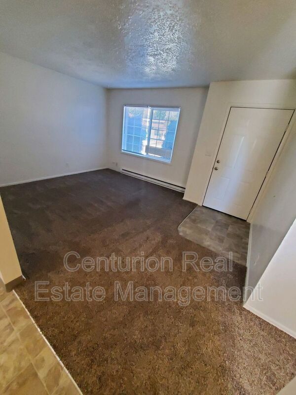 Photo - 2578 Hyde Ct NE