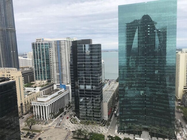 Building Photo - 1300 S Miami Ave Rental