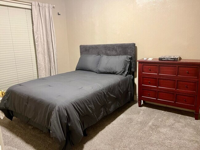 Photo - 304 Gleeson Ct