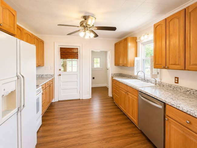 Photo - 110 Reid Acres Ln