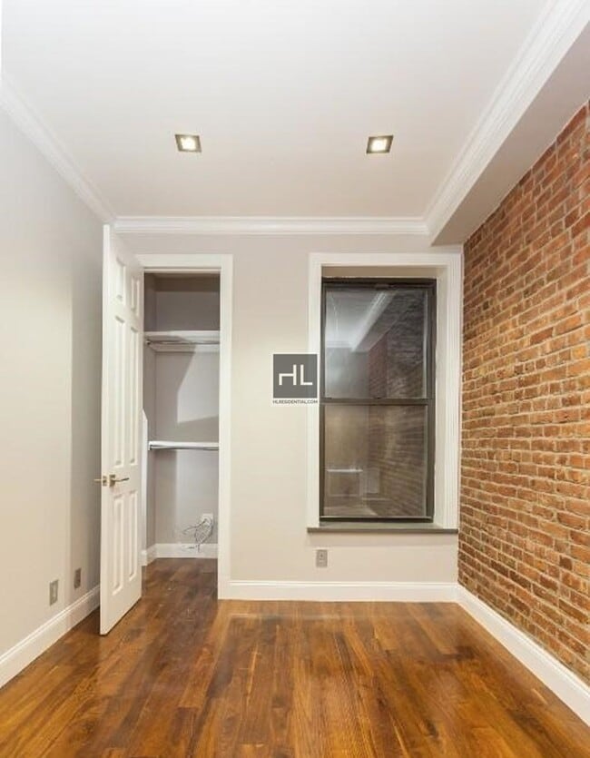 Photo - East 116th Street Unit 3C