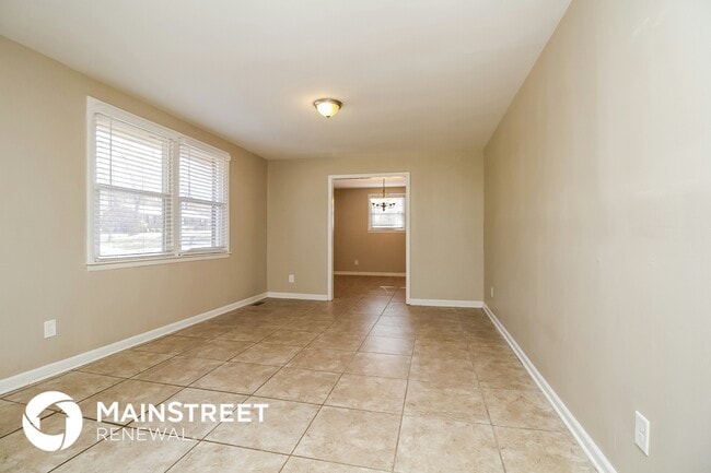 Photo - 156 John D St