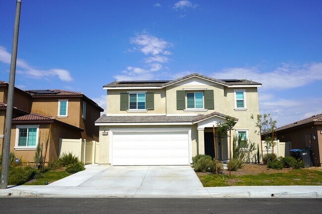 13814 Solara St