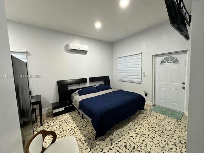 Photo - 636 SE 5th Pl