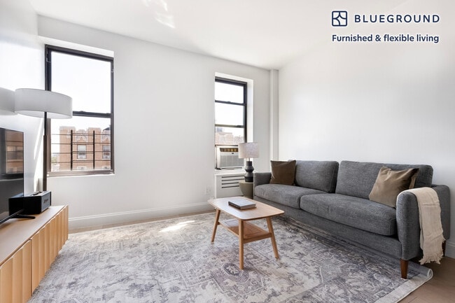 Building Photo - 915 W End Ave Unit FL15-ID2090