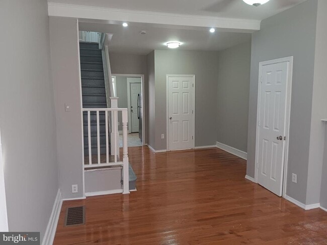 Building Photo - 2255 N Cleveland St