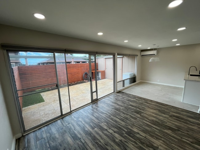 Photo - 94-830-830 Lelepua St