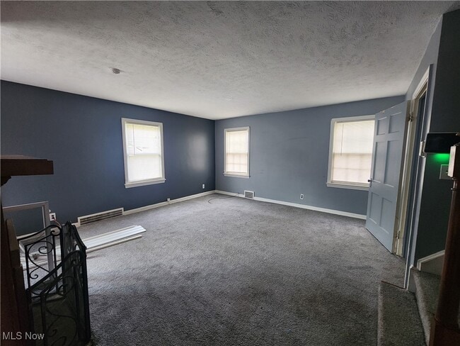 Photo - 17204 Walden Ave