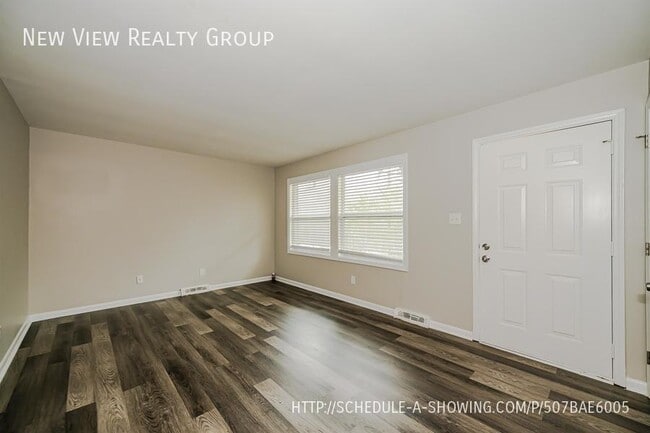 Photo - 735 Edgegreen Dr