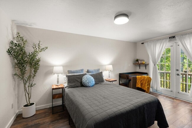 Lovely 3-bedroom home, Inground pool and l... - Lovely 3-bedroom home, Inground pool and l...