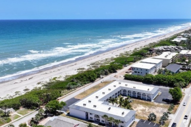 Building Photo - The Wave Beachfront Apartments