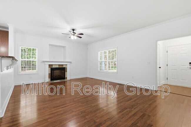 Photo - 80 Valor Cir
