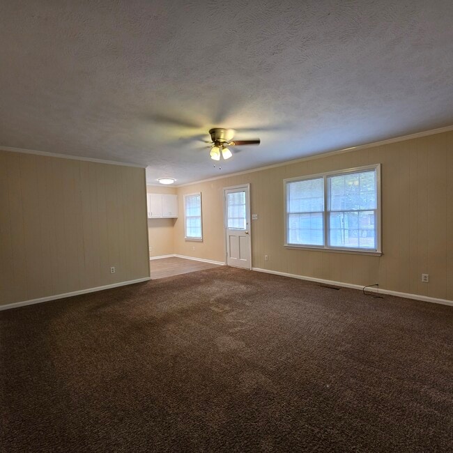 Photo - 2802 Reeves Ln