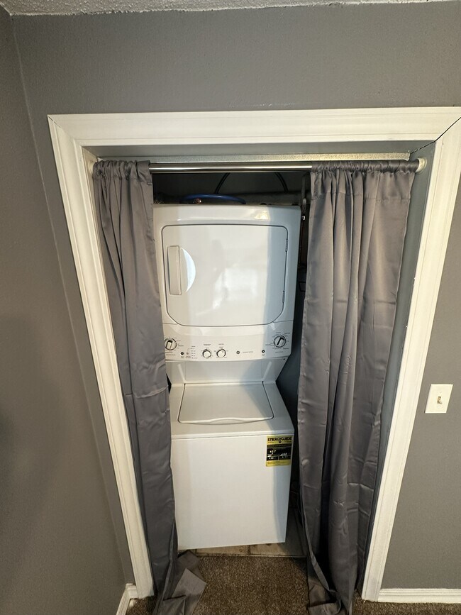 Photo - 613 N Franklin Ave Unit One