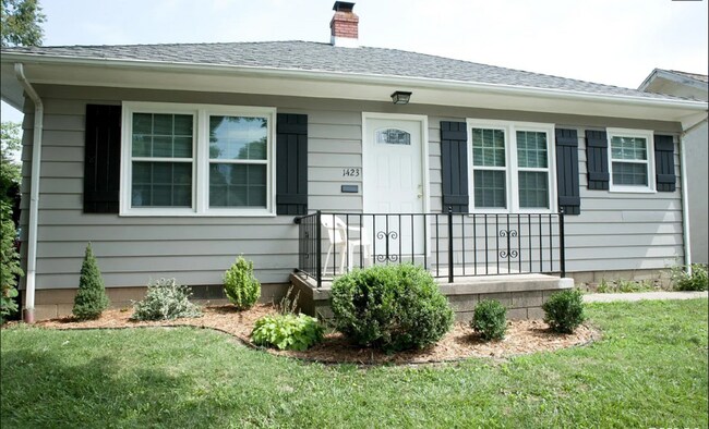 Photo - 1423 W Margaret Ave