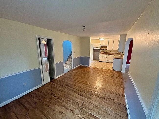 Photo - 3708 Iroquois Ave