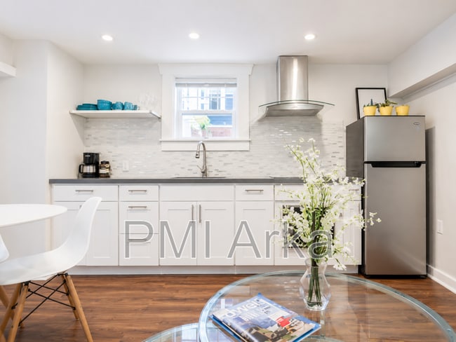 Photo - 1219 N Allen Pl