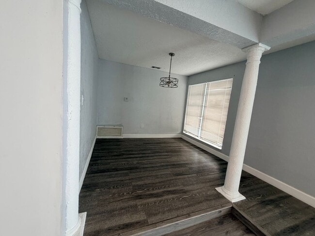 Photo - 7031 NW 20th St