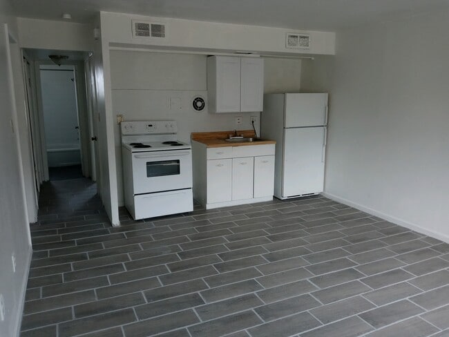 Photo - 1821 Alcoy Rd Unit 3