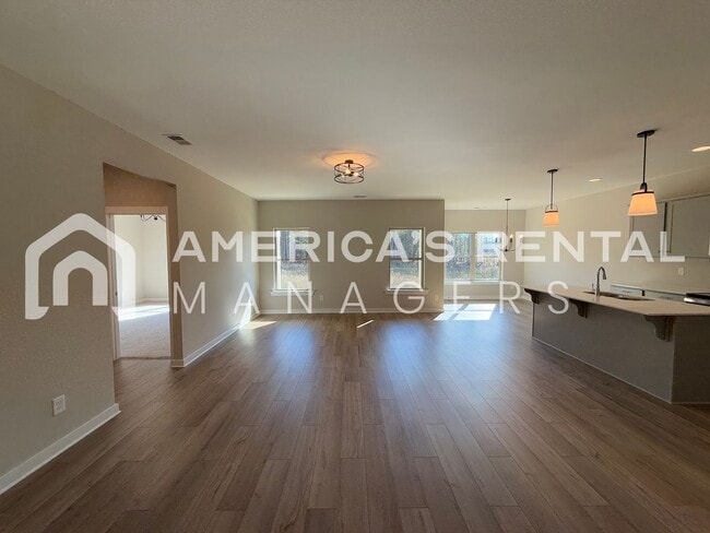 Photo - Home for rent in Riverside! View with 48 Hours Notice!