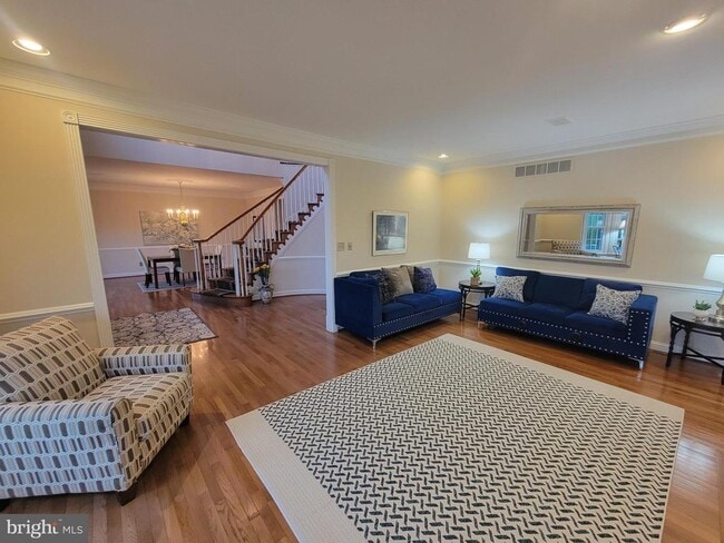 Photo - 12 Foxview Cir