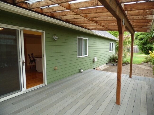 Photo - 3 bed 2 bath in Northeast Salem