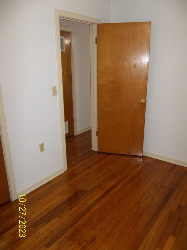 Bedroom - 431 E 19th St Unit A