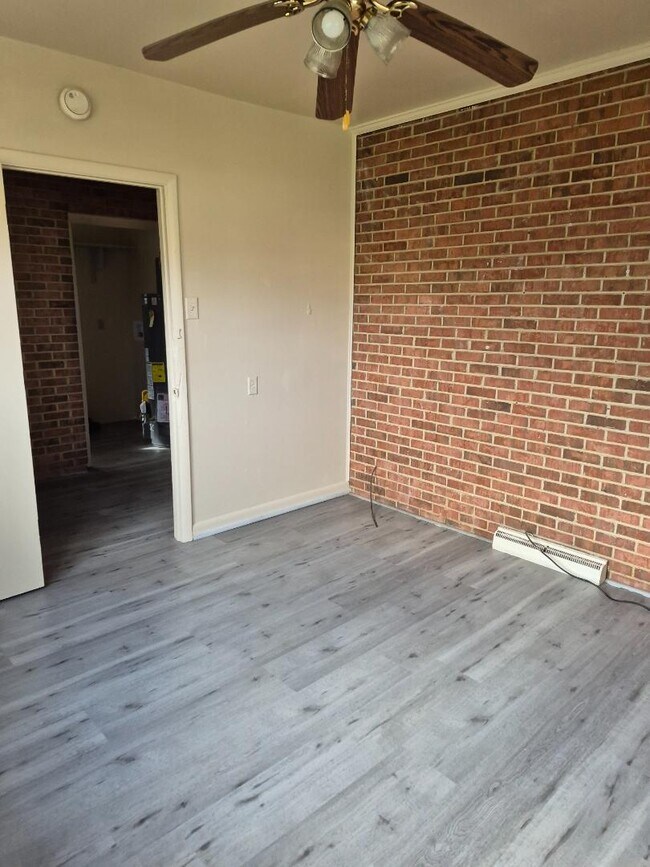 Photo - 1760 Halcun Dr